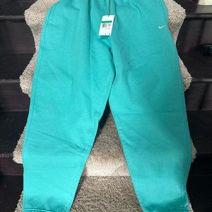 NWT Nike Joggers - XL beautiful Tiffany Blue color